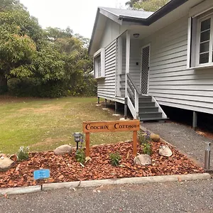 Coochin Cottage, Holiday home